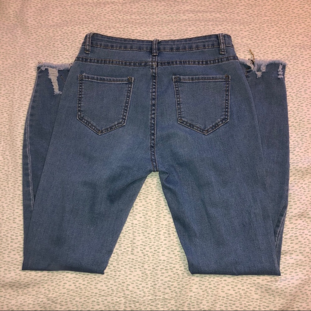 Ripped Jeans - Picture 2 of 4